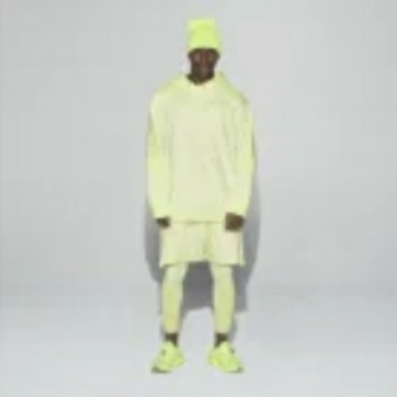 NWT Host Pick 🎊🎊Adidas x Ivy Park Long Sleeve Hoodie Size Small Yellow Tint - Picture 2 of 3